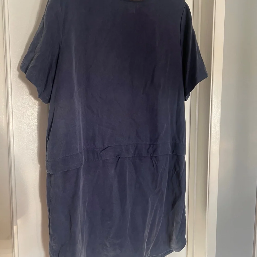 Vetta Capsule Shift Dress in Navy - Picture 4 of 7